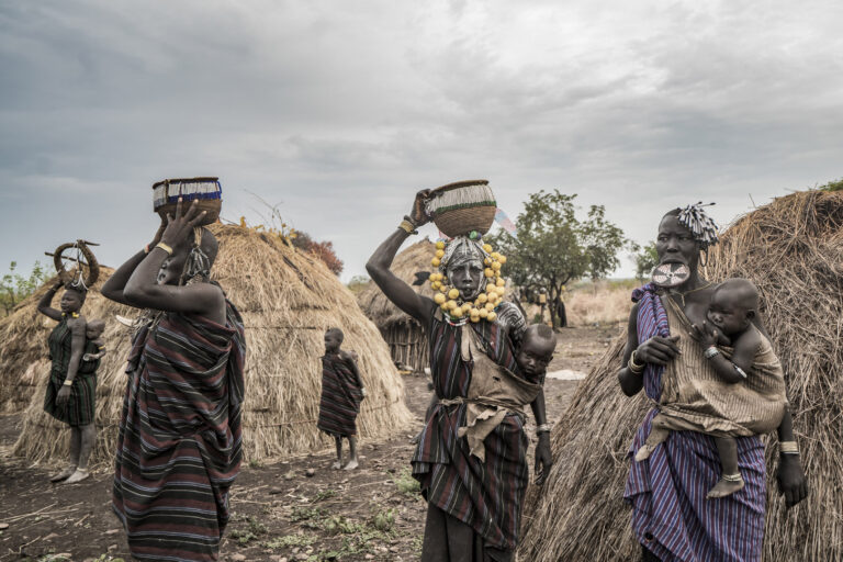 Peng Yuandi - 埃色部落系列-1